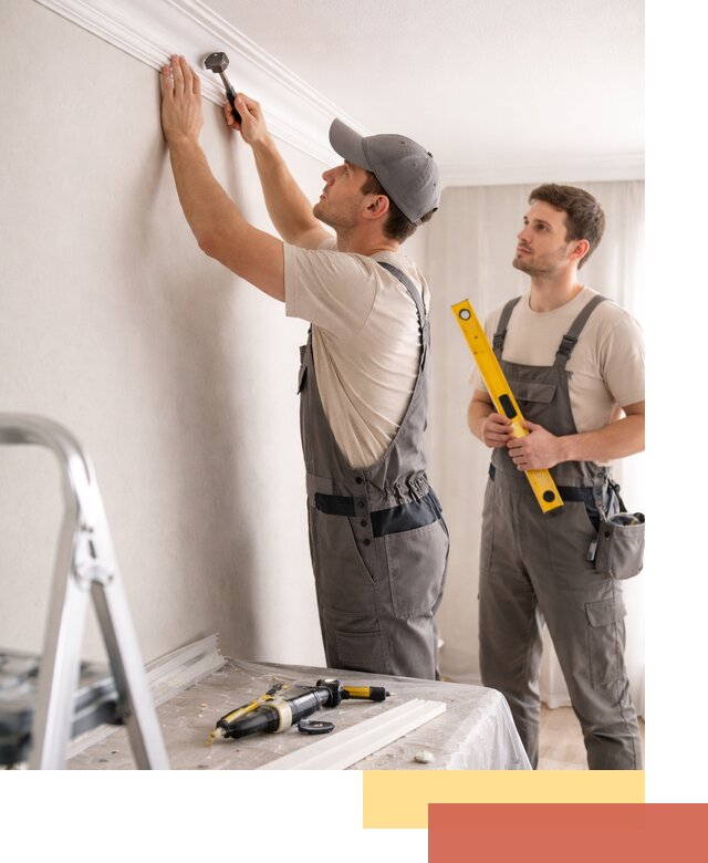 Монтаж потолочного плинтуса в клине качественно и быстро